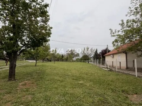 Prodaja, kuća, 38m², Čortanovci, Inđija - image 14