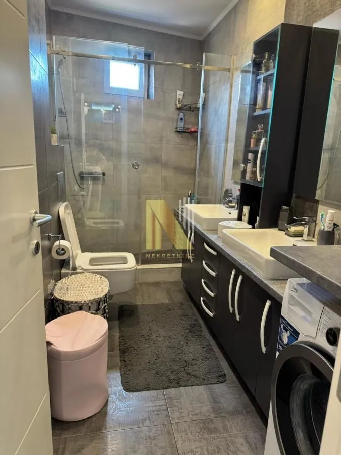 Prodaja, četvorosoban stan, 78m², Podbara, Novi Sad Sve Podlokacije