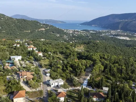 Zemljište in Mojdež