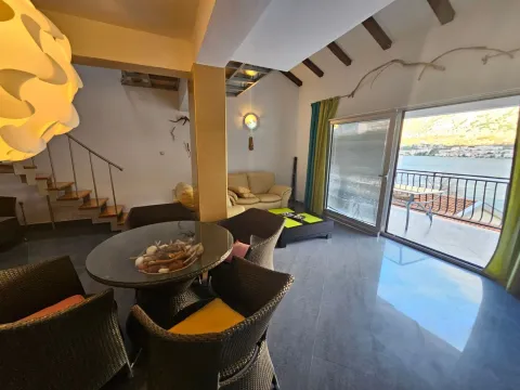 Sale, four bedroom apartment, 115m², Muo, Kotor - image 12