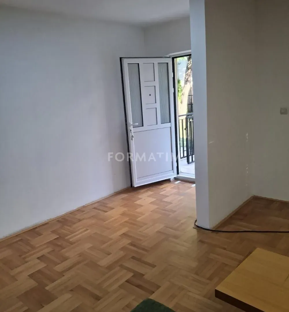 Izdavanje, jednosoban stan, 45m², Krnjaca, Palilula Sve Podlokacije