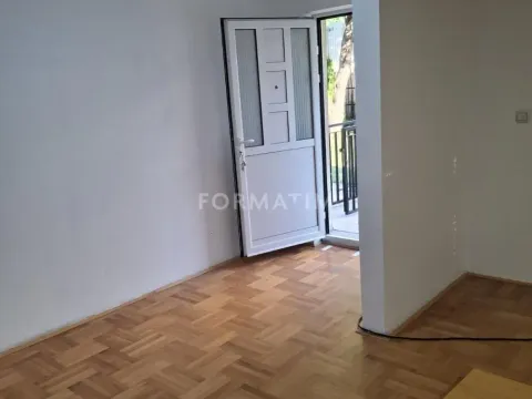 Izdavanje, jednosoban stan, 45m², Krnjaca, Palilula Sve Podlokacije - image 7