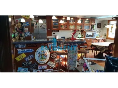 Izdavanje, stan, 200m², Stari Merkator, Novi Beograd Sve Podlokacije - image 3