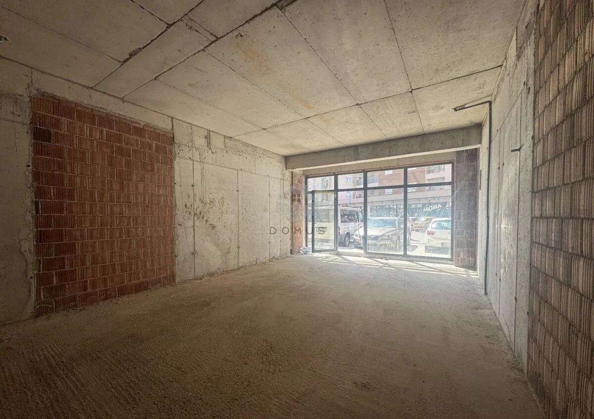 Sale, office space, 100m², Stari Aerodrom, Podgorica