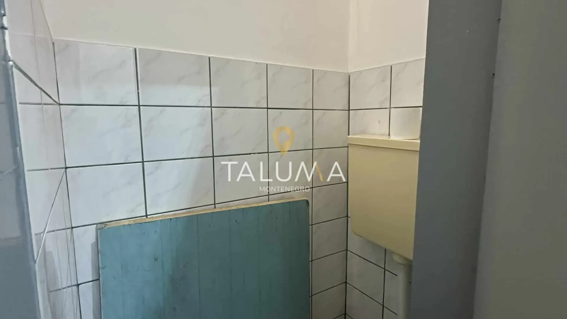 Prodaja, trosoban stan, 132m², Centar, Podgorica