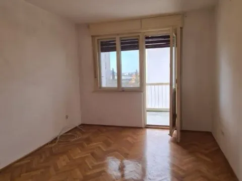 Sale, two bedroom apartment, 85m², Autobuska stanica, Podgorica - image 9