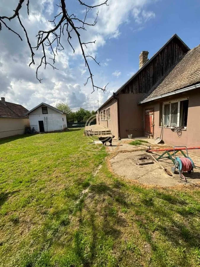 Prodaja, kuća, 145m², Rumenka, Novi Sad Sve Podlokacije