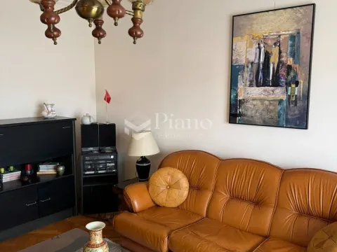Izdavanje, dvosoban stan, 76m², Centar, Podgorica - image 5