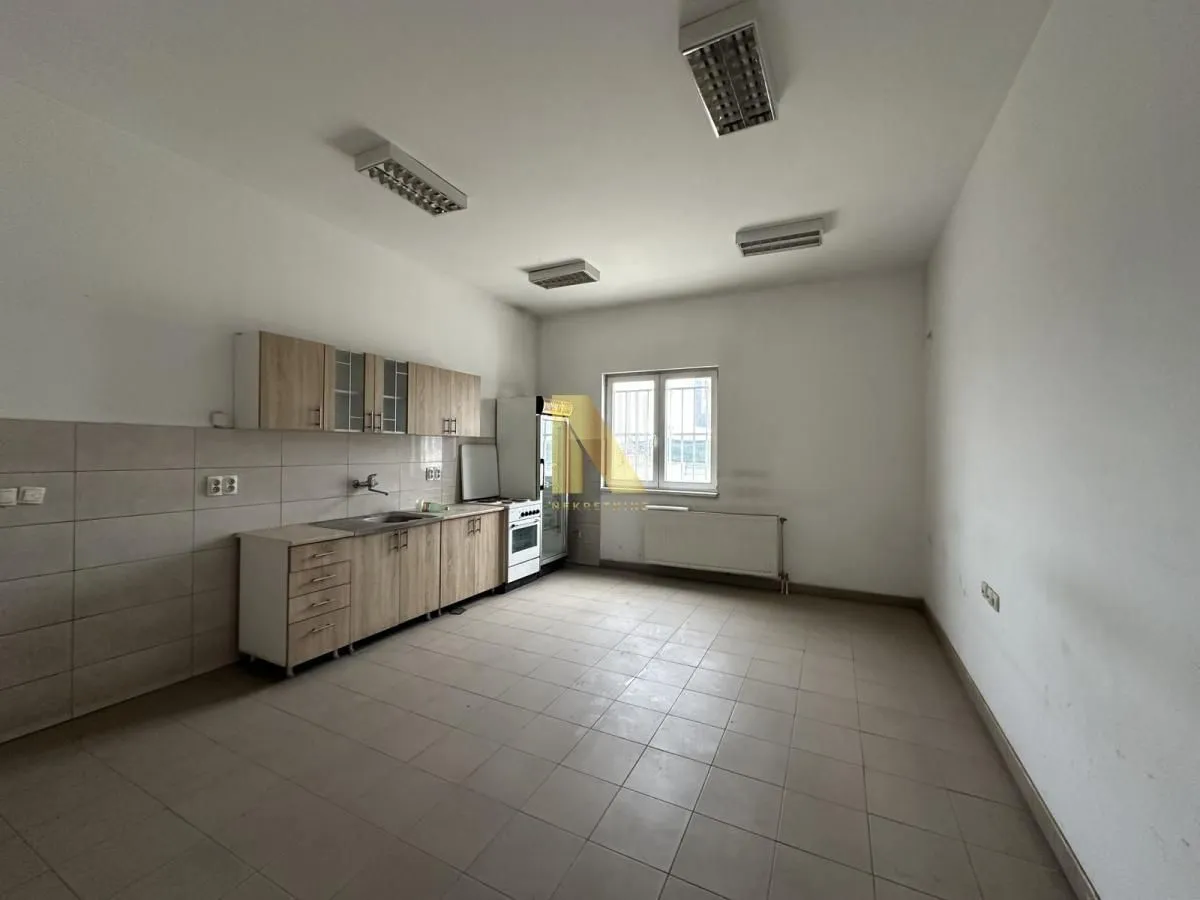 Rent, office space, 1515m², Salajka, Novi Sad Sve Podlokacije