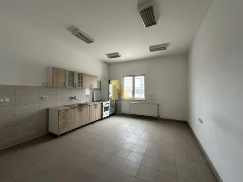 Rent, office space, 1515m², Salajka, Novi Sad Sve Podlokacije - image 7