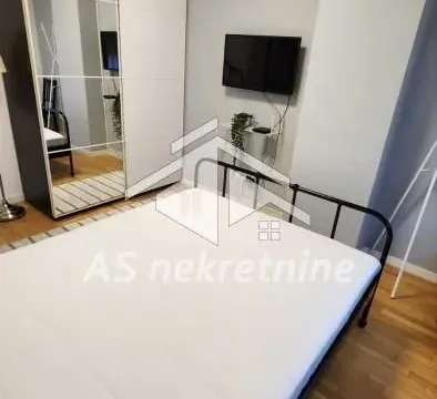 Rent, three bedroom apartment, 54m², Retenzija, Beograd - image 12