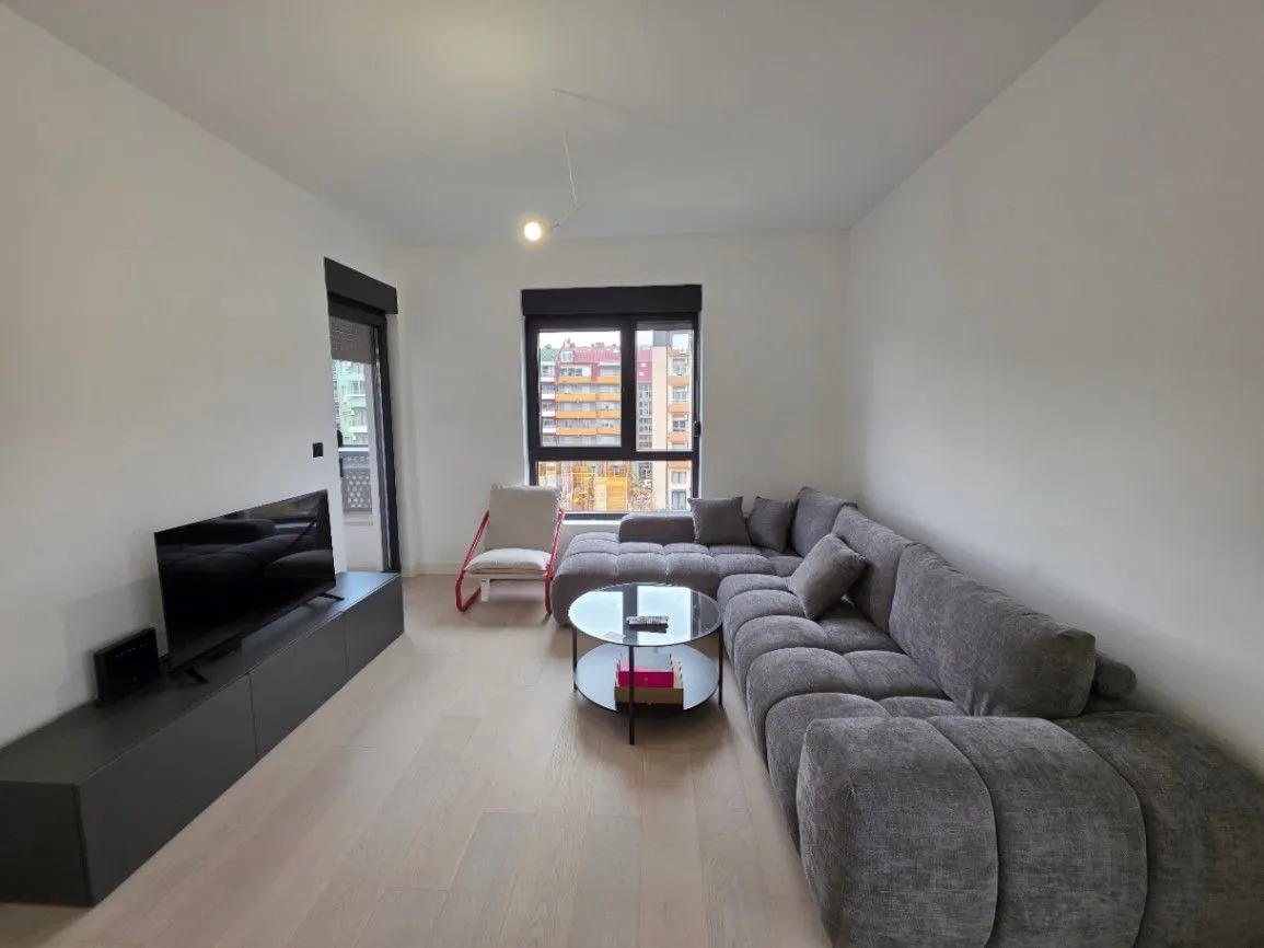 Izdavanje, dvosoban stan, 63m², Preko Morače, Podgorica