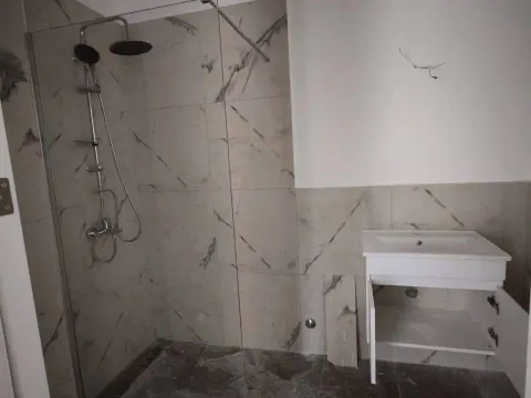 Sale, two bedroom apartment, 104m², Bečići, Budva - image 9