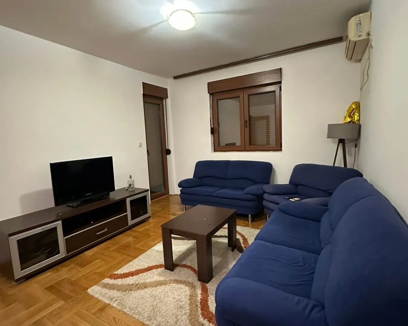 Izdavanje, dvosoban stan, 65m², Stari Aerodrom, Podgorica