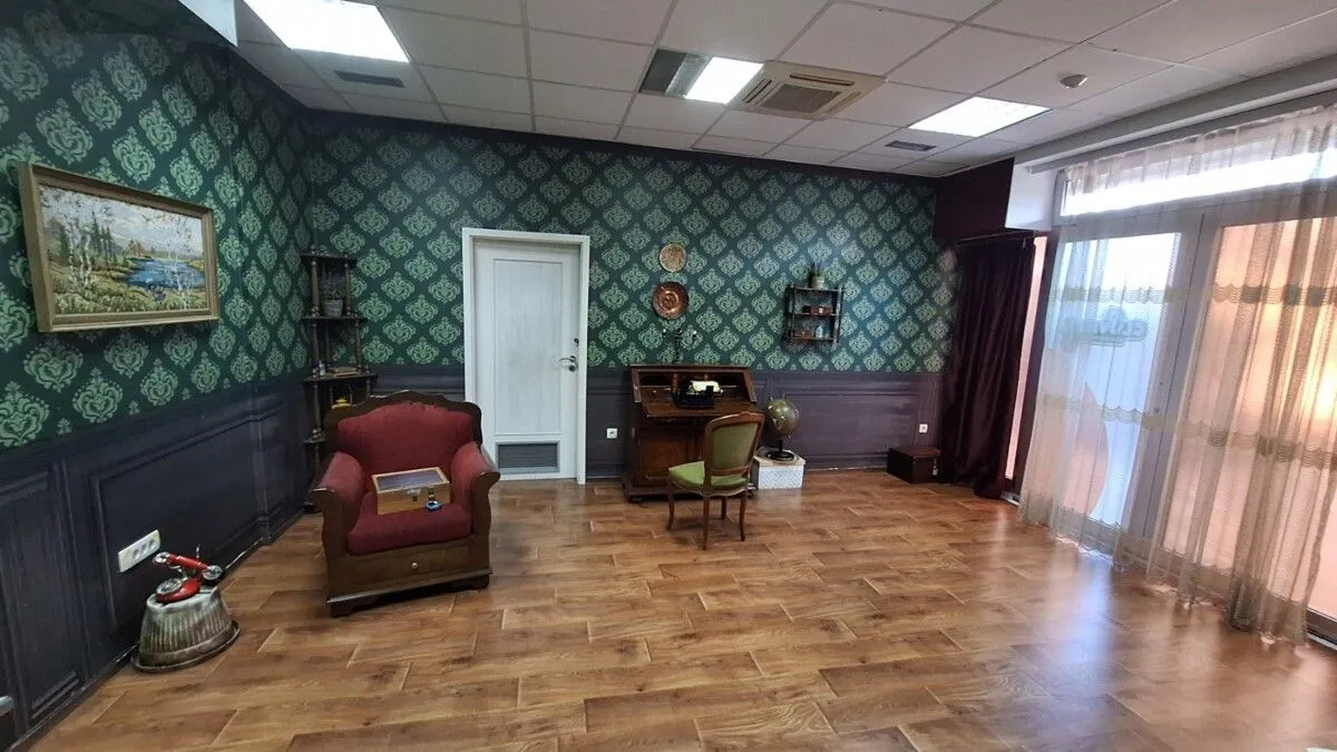 Sale, office space, 375m², Momišići, Podgorica