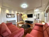 Izdavanje, četvorosoban stan, 130m², Centar, Podgorica - image 1