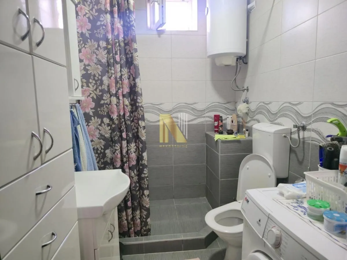 Prodaja, kuća, 125m², Vidovdansko naselje, Novi Sad Sve Podlokacije