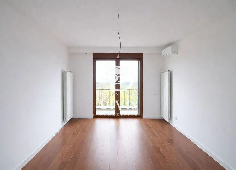 Sale, two bedroom apartment, 60m², Bežanijska Kosa Sve Podlokacije, Beograd