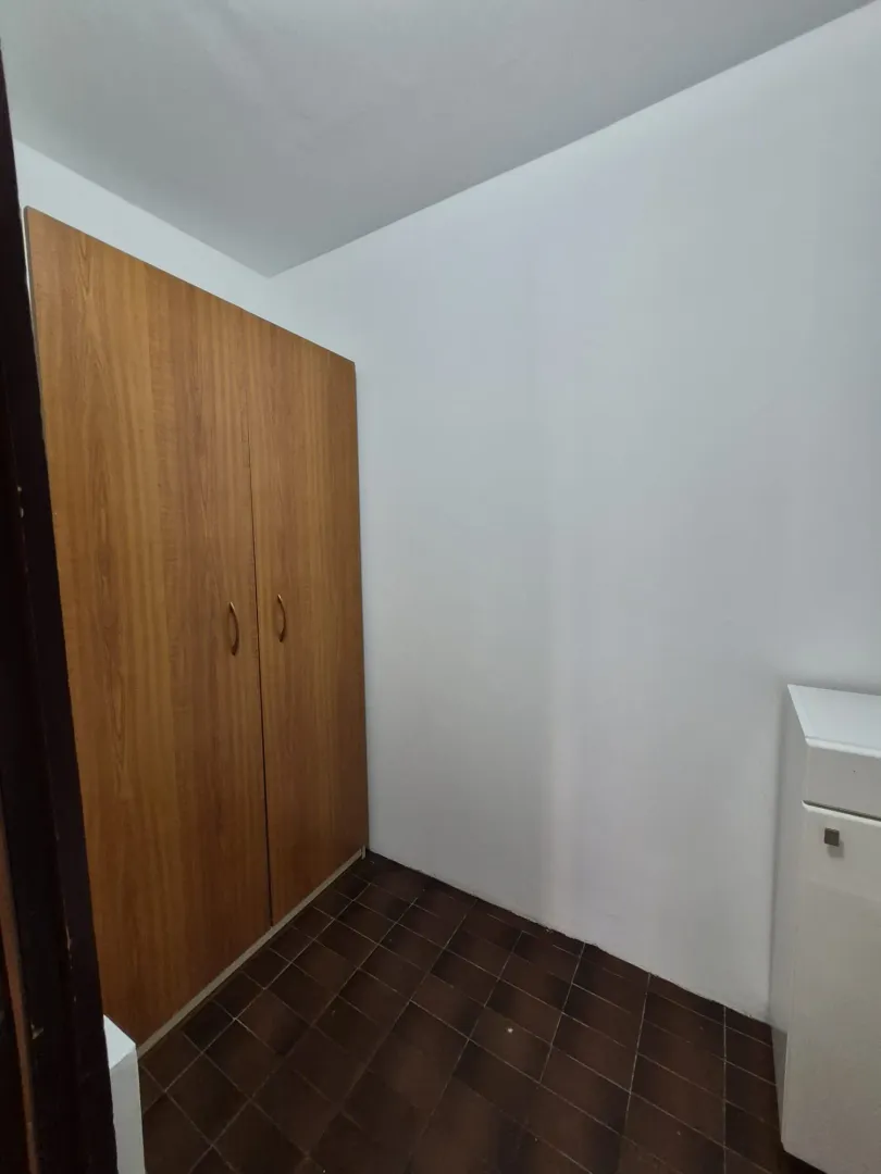 Izdavanje, dvosoban stan, 55m², Bežanijska Kosa 3, Bežanijska Kosa Sve Podlokacije