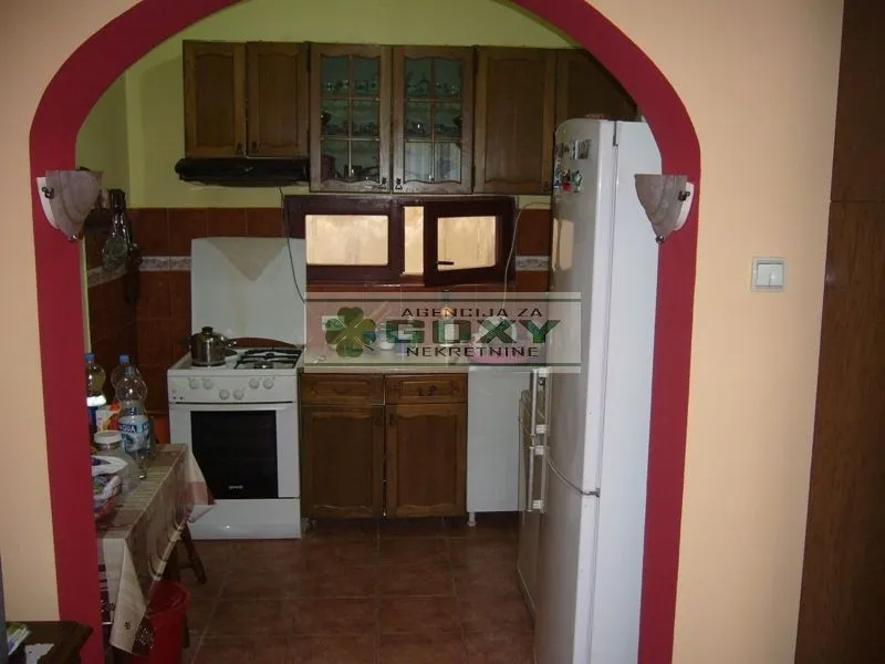 Sale, house, 245m², Zemun Sve Podlokacije, Beograd