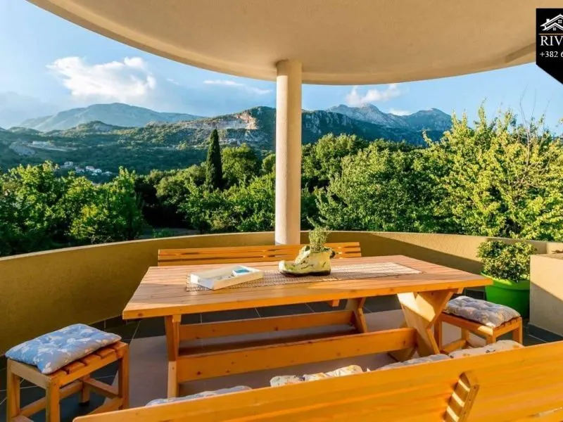 Prodaja, kuća, 380m², Podi, Herceg Novi