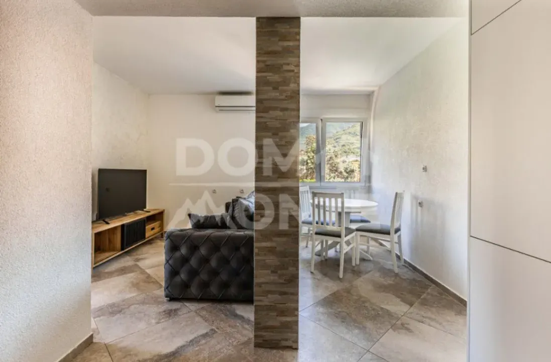 Prodaja, dvosoban stan, 52m², Centar, Tivat