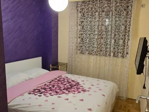 Rent, one bedroom apartment, 40m², Stari Aerodrom, Podgorica - image 3