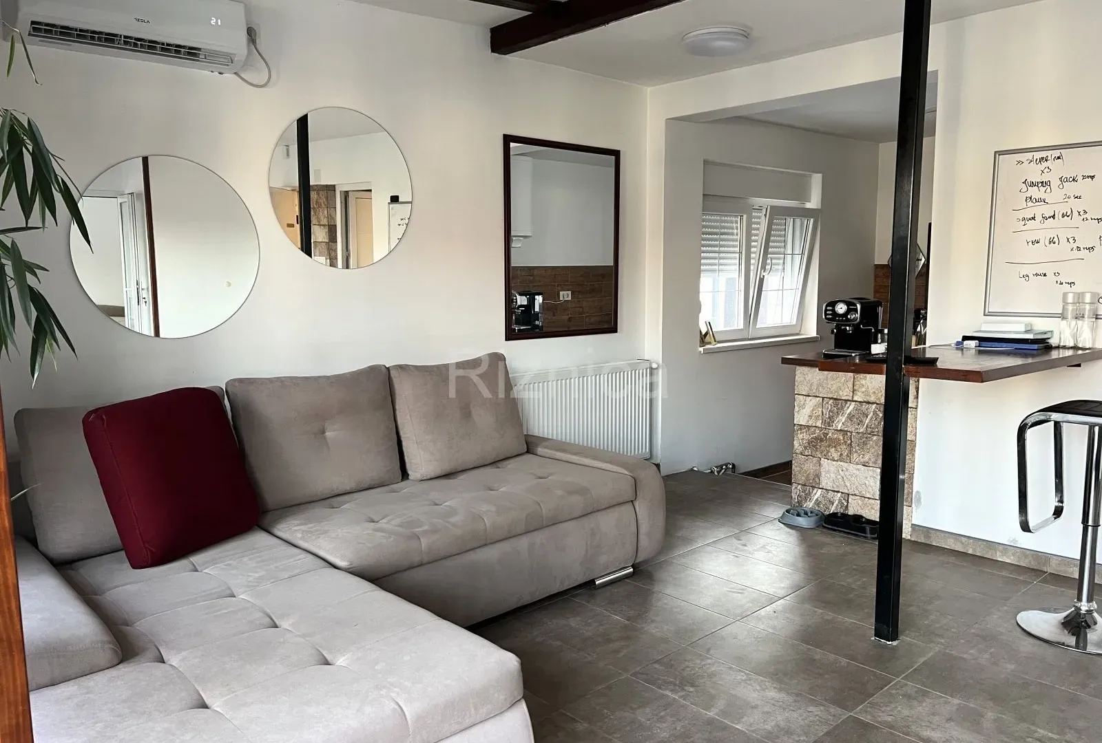 Prodaja, trosoban stan, 159m², Niš, Srbija