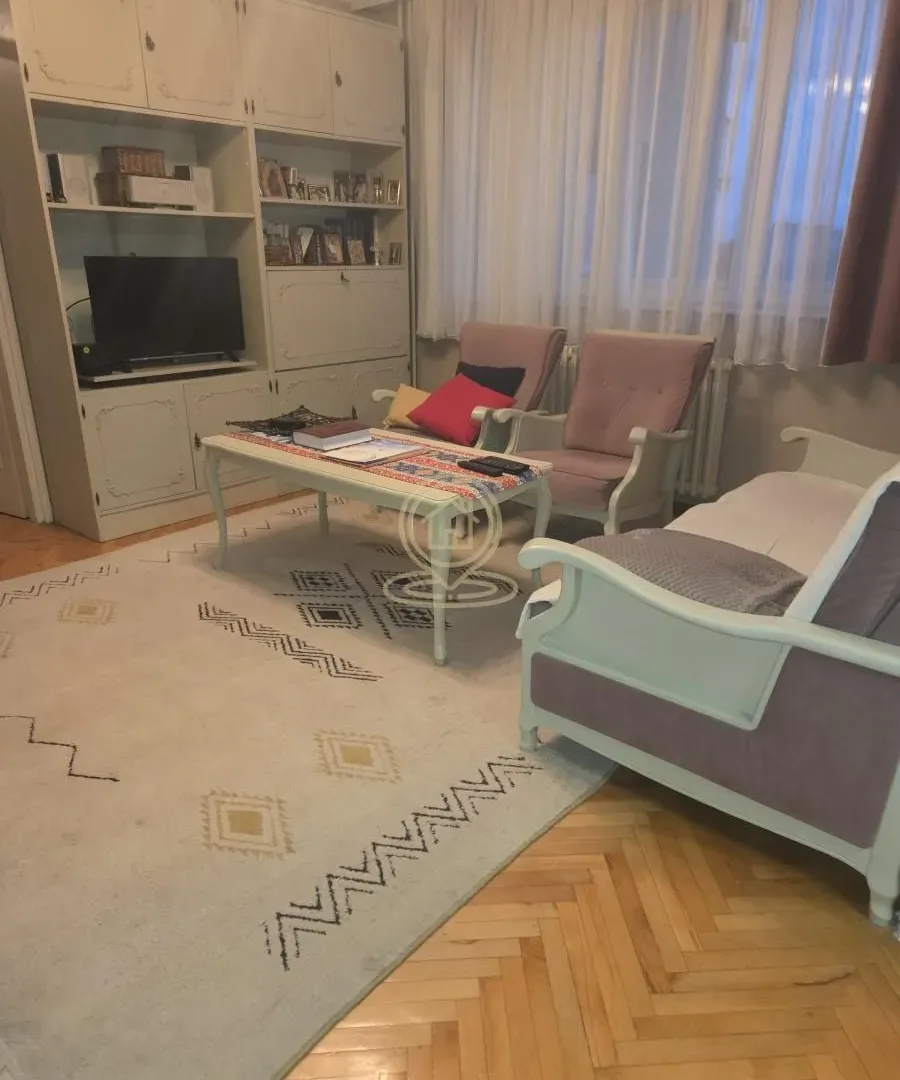Prodaja, trosoban stan, 85m², Medijana, Niš