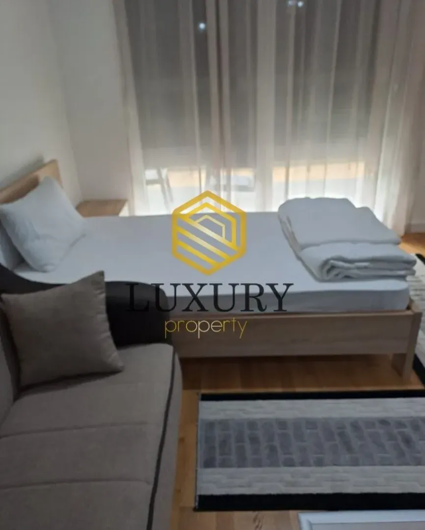 Prodaja, garsonjera, 33m², Tološi, Podgorica