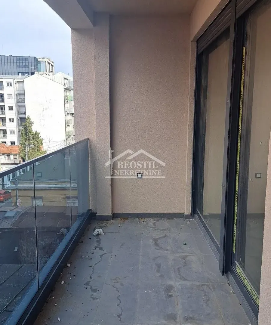 Prodaja, trosoban stan, 83m², Kalenić Pijaca, Vračar Sve Podlokacije