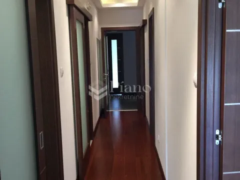 Rent, two bedroom apartment, 166m², Podgorica, Crna Gora - image 2