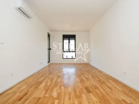 Rent, one bedroom apartment, 45m², Tološi, Podgorica - image 1