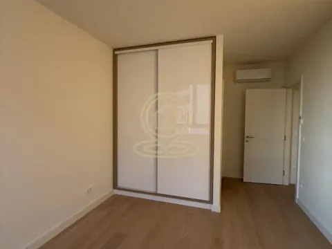 Izdavanje, poslovni prostor, 80m², Savski Venac, Beograd - image 12