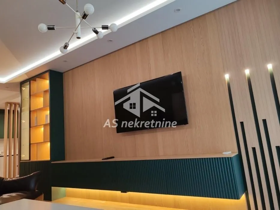 Rent, three bedroom apartment, 77m², Crveni Krst, Beograd