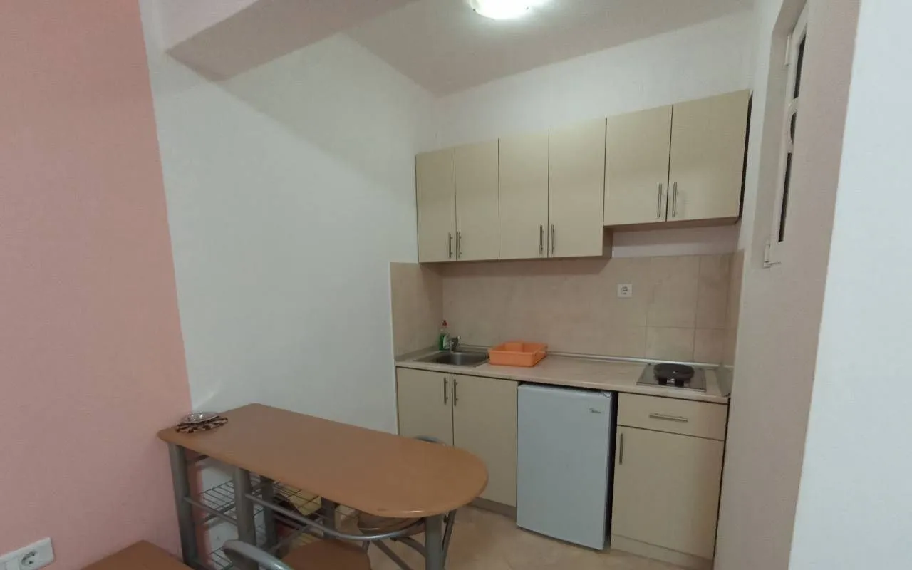 Daily-rent, studio apartment, 20m², Sutomore, Bar