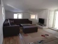 Izdavanje, dvosoban stan, 70m², Stari Aerodrom, Podgorica - image 9