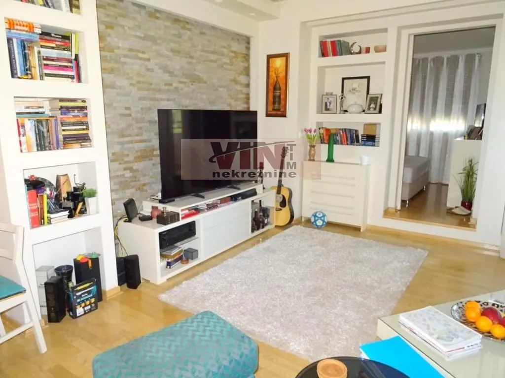 Prodaja, trosoban stan, 94m², Hala Pionir, Palilula Sve Podlokacije