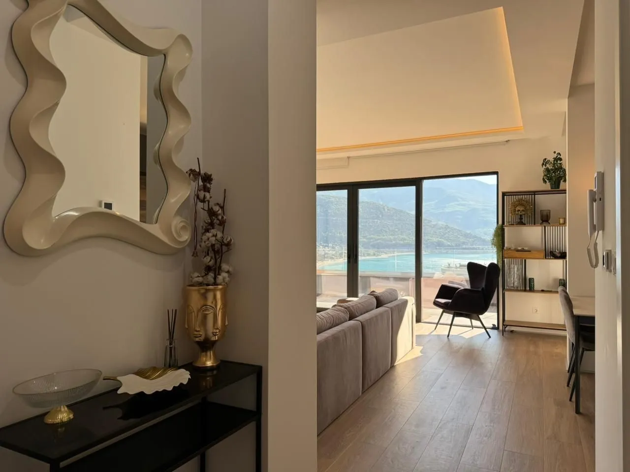 Prodaja, trosoban stan, 95m², Budva, Crna Gora