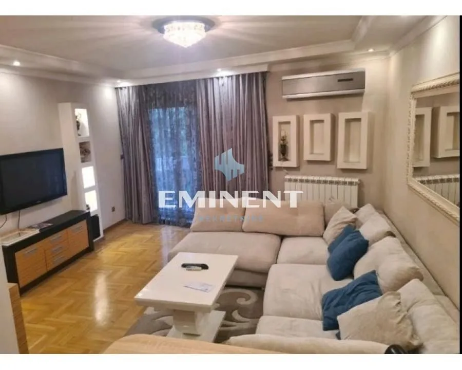 Rent, two bedroom apartment, 50m², Vračar Hram, Vračar Sve Podlokacije