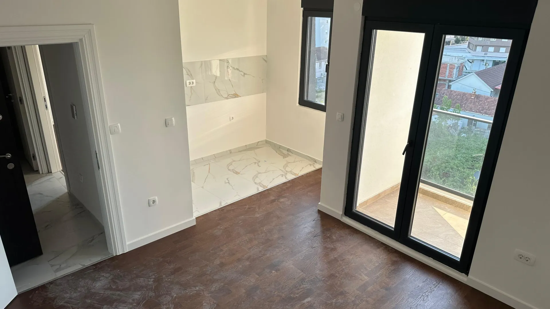 Prodaja, jednosoban stan, 39m², Central Point, Podgorica