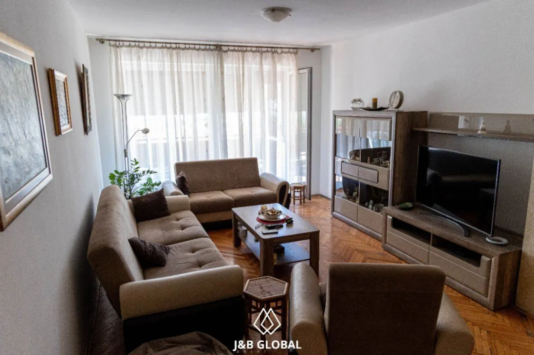 Prodaja, trosoban stan, 120m², Blok 7, Podgorica