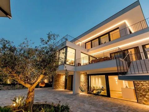 Rent, house, 676m², Đuraševići, Tivat - image 30