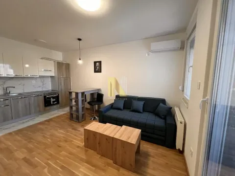 Izdavanje, garsonjera, 30m², Avijatičarsko naselje, Novi Sad Sve Podlokacije - image 3