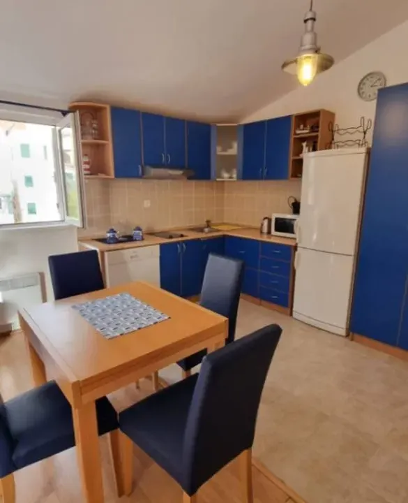 Sale, one bedroom apartment, 52m², Petrovac, Budva