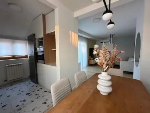 Izdavanje, dvosoban stan, 99m², Lekino Brdo, Voždovac Sve Podlokacije - image 5