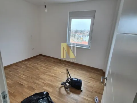 Prodaja, poslovni prostor, 650m², Petrovaradin, Novi Sad - image 14