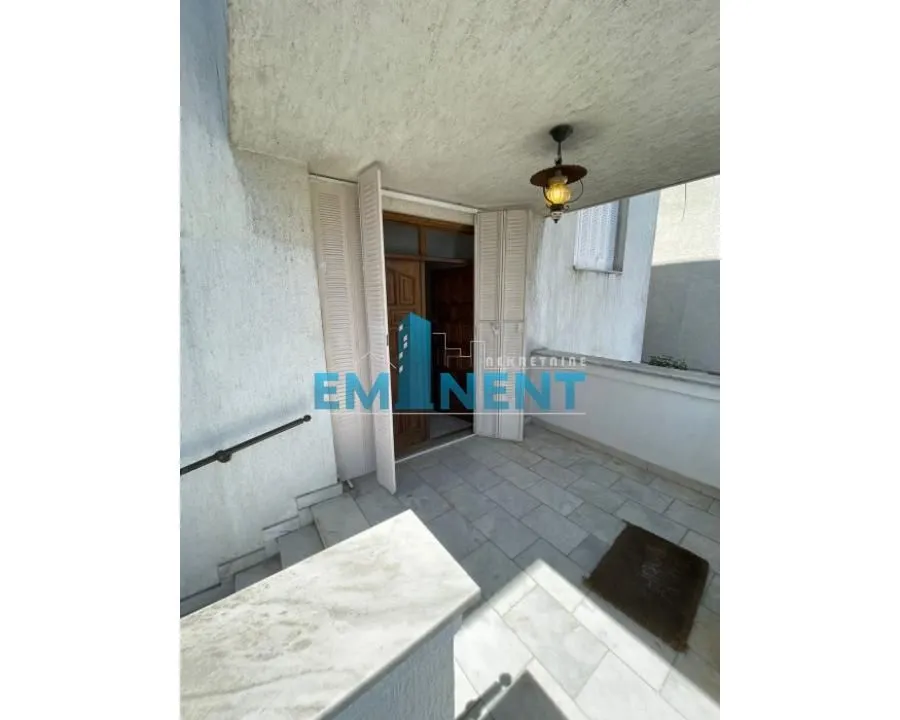 Sale, house, 600m², Voždovačka Crkva, Voždovac Sve Podlokacije