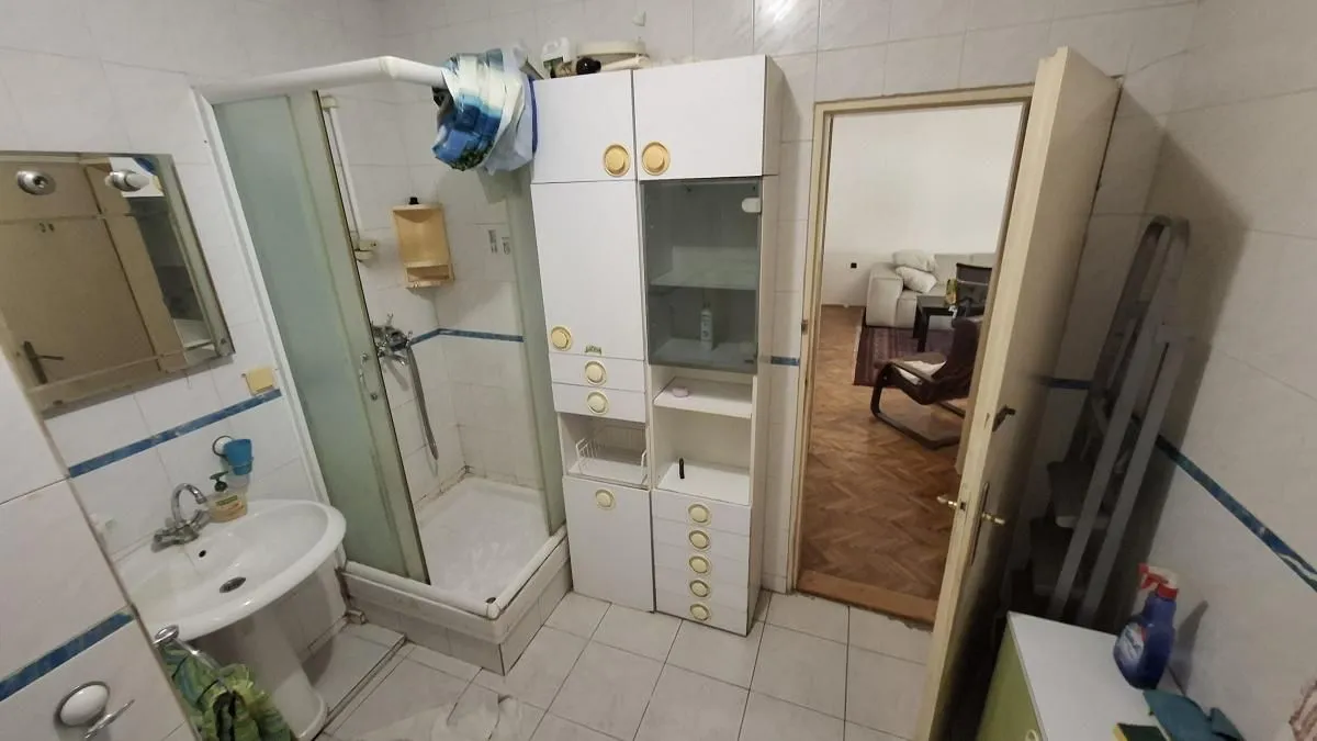 Izdavanje, dvosoban stan, 66m², Centar, Novi Sad