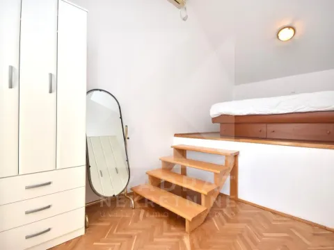 Izdavanje, kuća, 300m², Gorica C, Podgorica - image 11